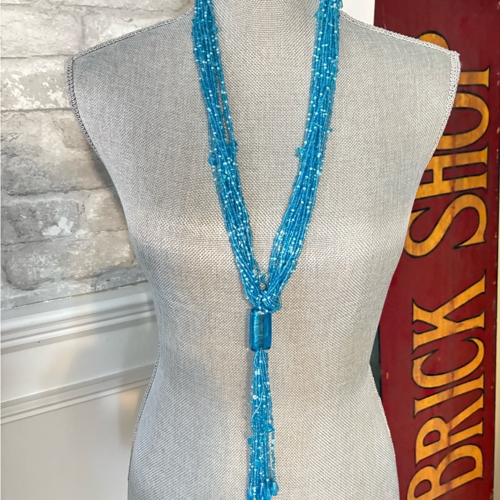 Chic Turquoise Beaded Necklace